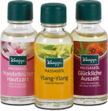 Kneipp masážní olej Mandlové květy 20 ml + masážní olej Divoká růže 20 ml + masážní olej Ylang-ylang 20 ml dárková sada